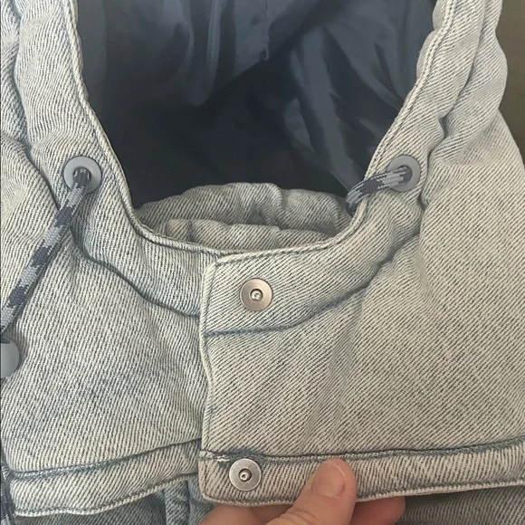 Levi's women denim Hooded Puffer Jacket - Picture 7 of 11